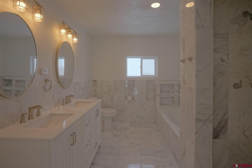 511 E Garland Street Property Photo 17