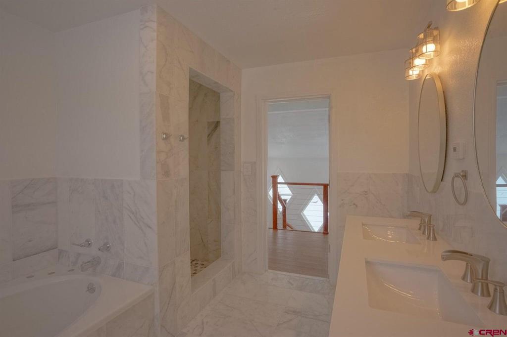 511 E Garland Street Property Photo 18