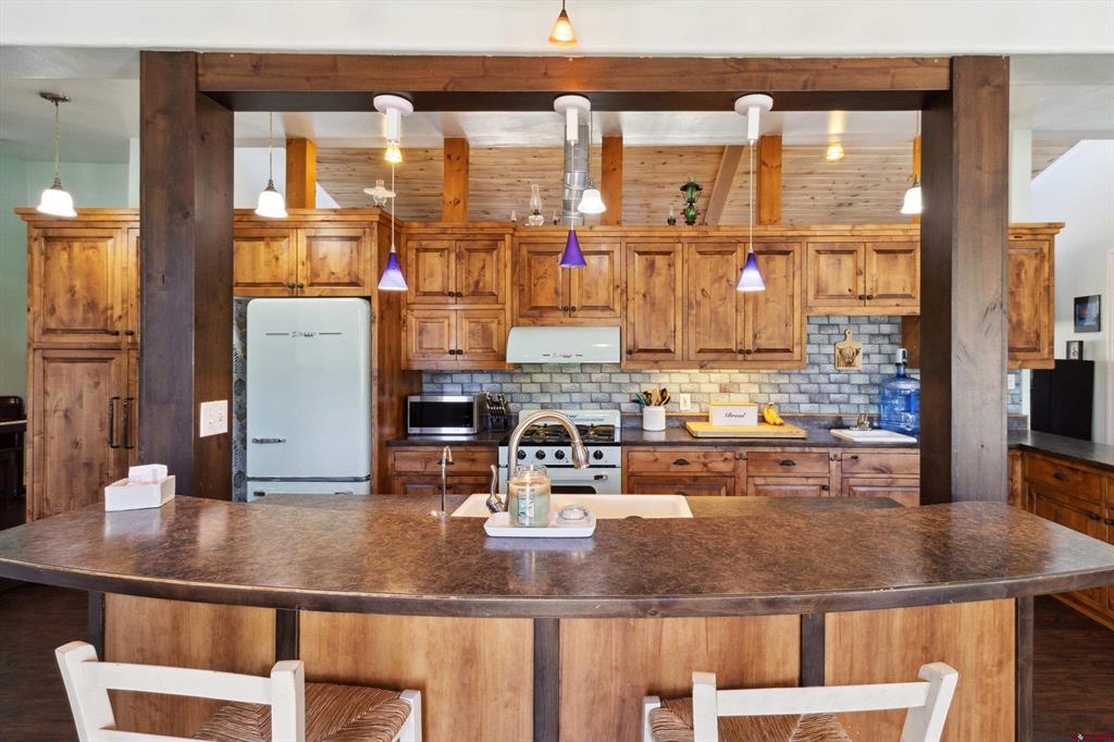 916 County Road 311 Property Photo 6