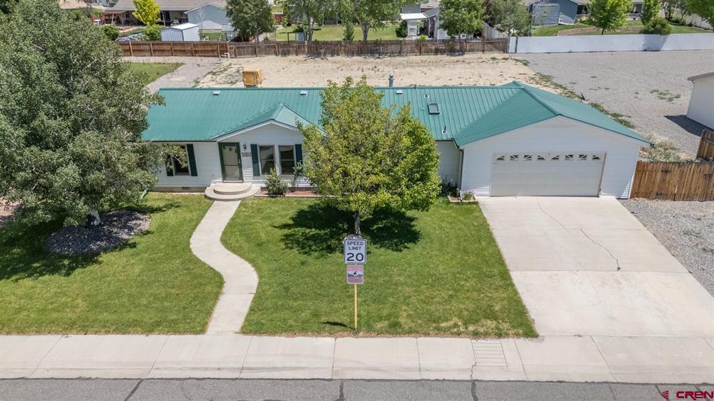 463 Golden Drive