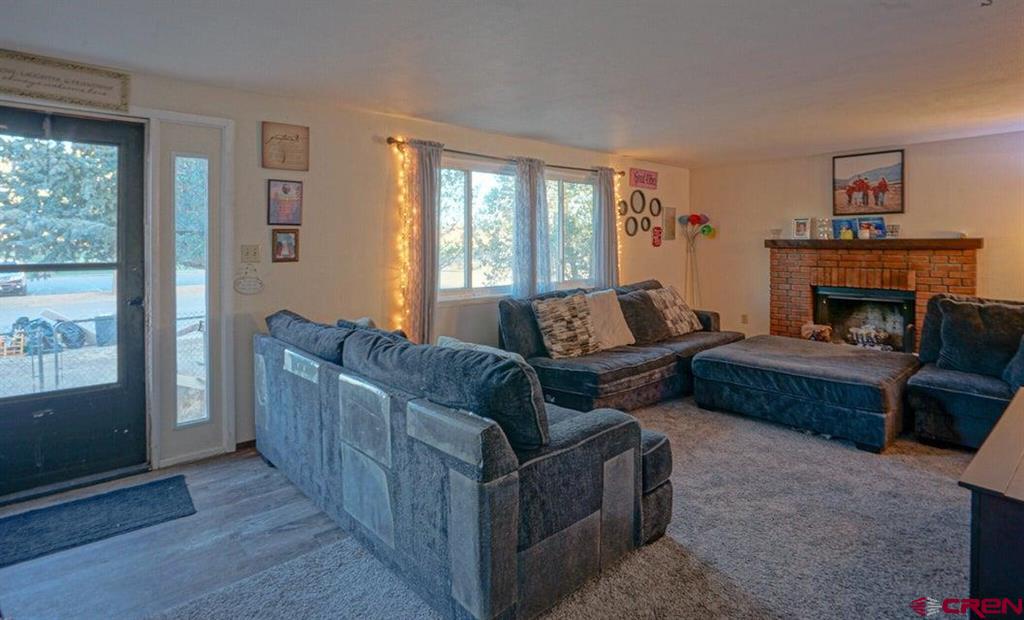 925 Russell Avenue Property Photo 6