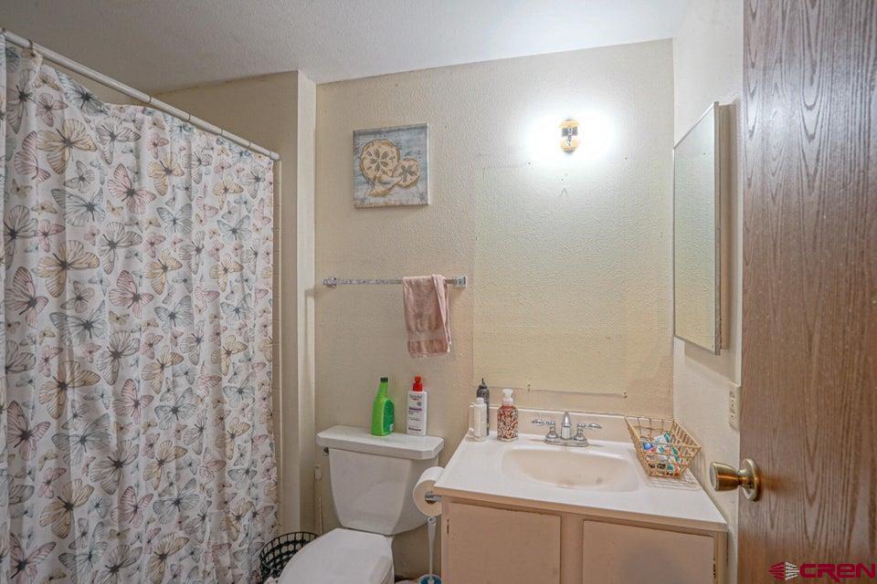 925 Russell Avenue Property Photo 12