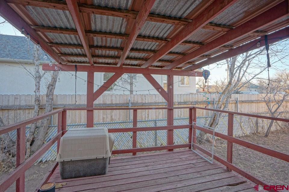 925 Russell Avenue Property Photo 16