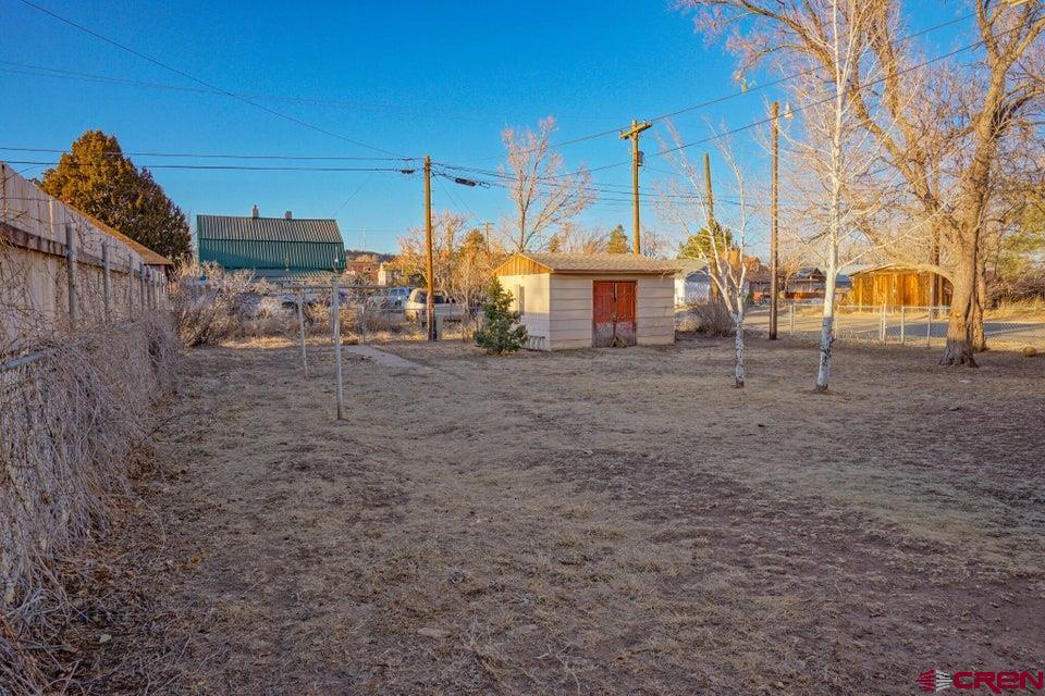 925 Russell Avenue Property Photo 17