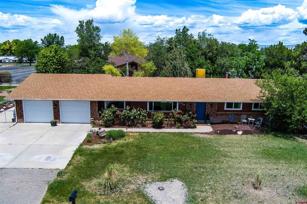 2230 Village Court Property Photo 1