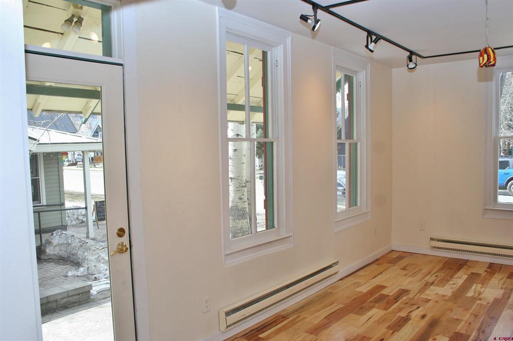 418 Elk Avenue Property Photo 12