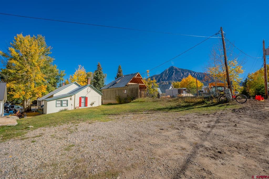 418 Elk Avenue Property Photo 32