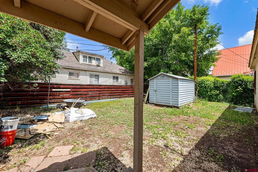 320 W Park Avenue Property Photo 16