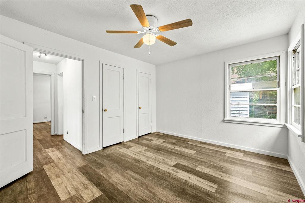 320 W Park Avenue Property Photo 19