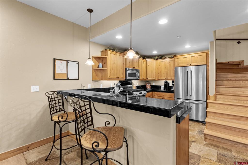 98 Limestone Court Property Photo 10