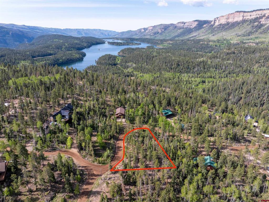 1950 Lake Purgatory Drive Property Photo 1