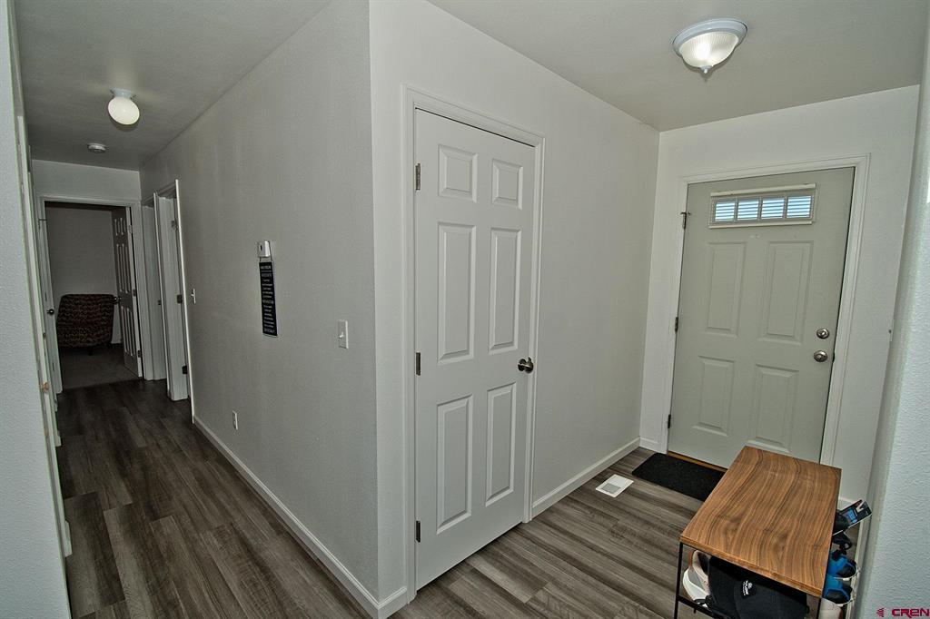 2940 W 6th Street Property Photo 3