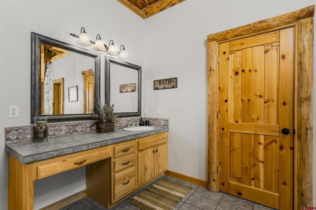 1005 Beaver Creek Ranch Drive Property Photo 25