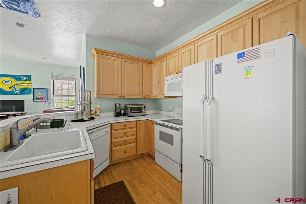 219 7th Avenue Property Photo 10