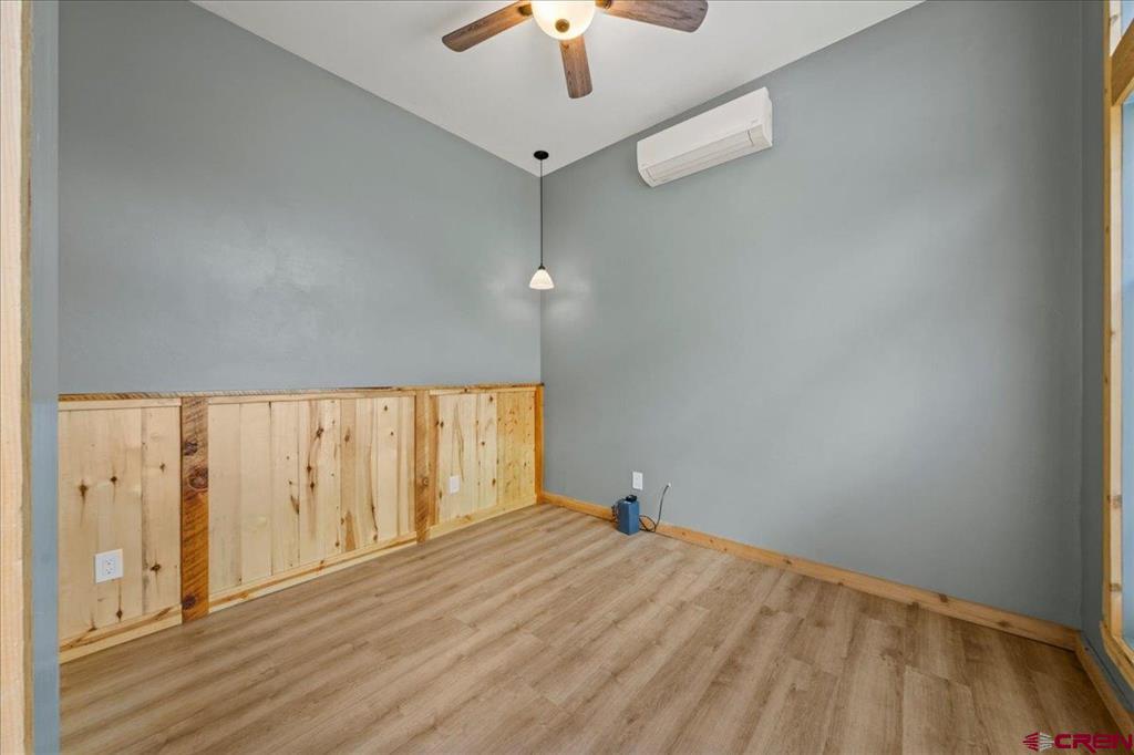 219 7th Avenue Property Photo 18