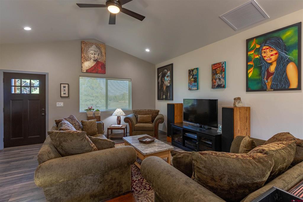 1223 Trails Boulevard Property Photo 7