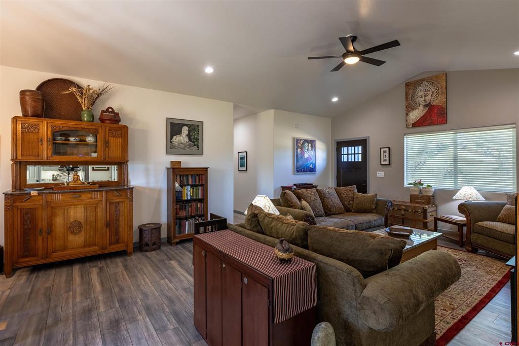 1223 Trails Boulevard Property Photo 9