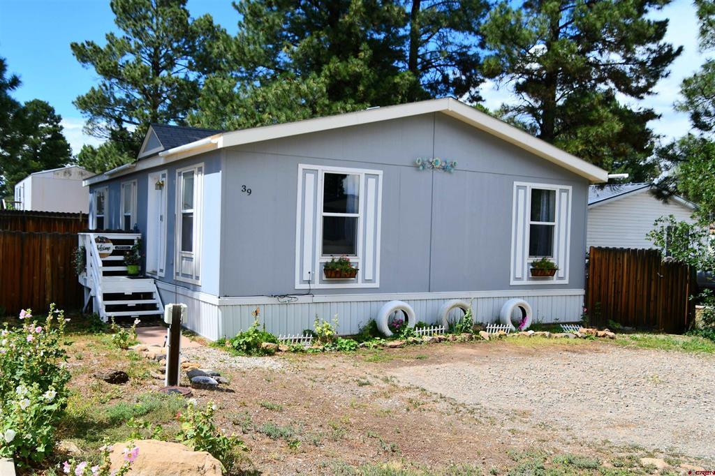 39 Surrey Drive Property Photo 1
