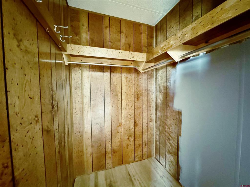 383 S Hillcrest Drive Property Photo 20