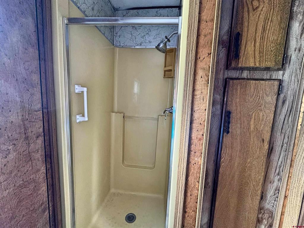 383 S Hillcrest Drive Property Photo 24