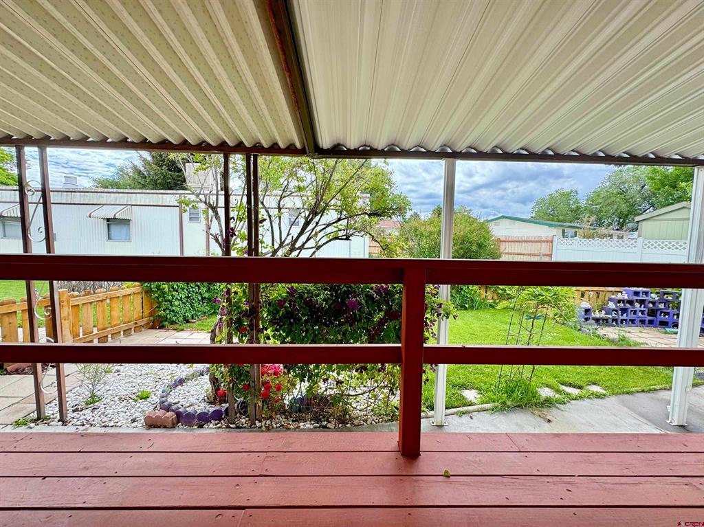 383 S Hillcrest Drive Property Photo 28
