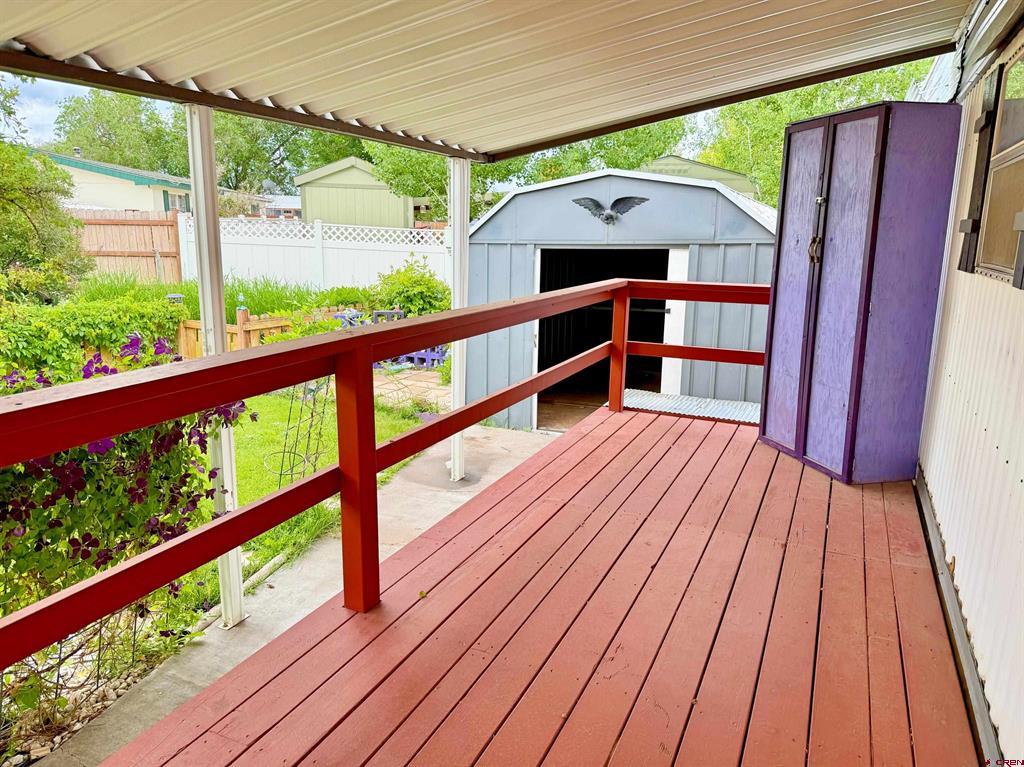 383 S Hillcrest Drive Property Photo 29
