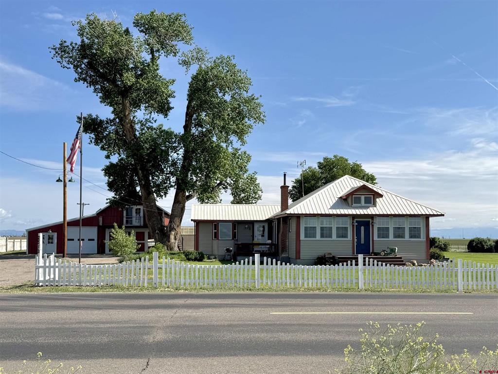 2513 E Co Rd 3 N