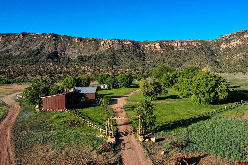825115 Property Photo 7