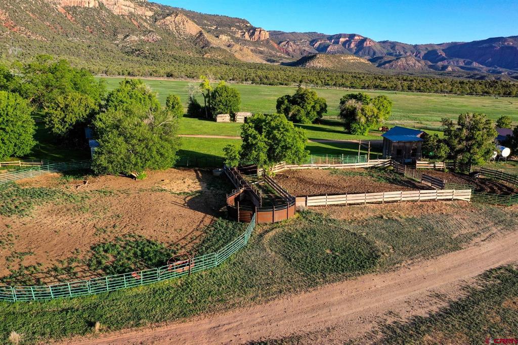 825115 Property Photo 27