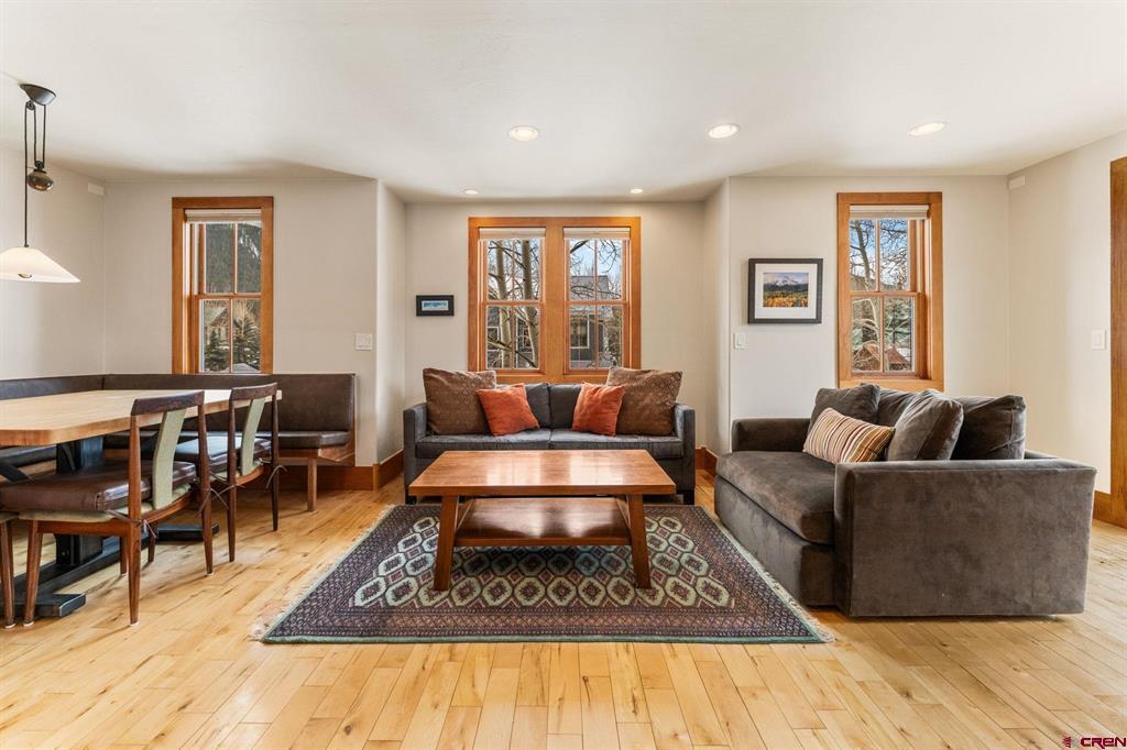 825 Whiterock Avenue Property Photo 10