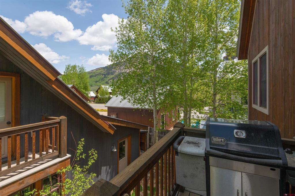825 Whiterock Avenue Property Photo 16