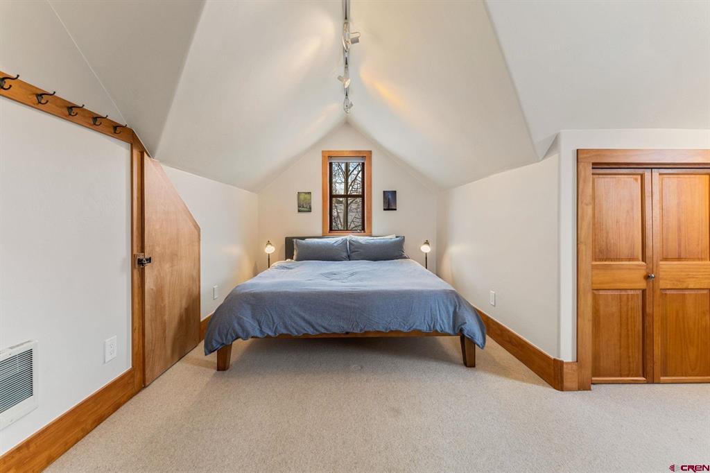 825 Whiterock Avenue Property Photo 19