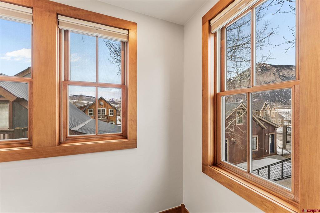 825 Whiterock Avenue Property Photo 25