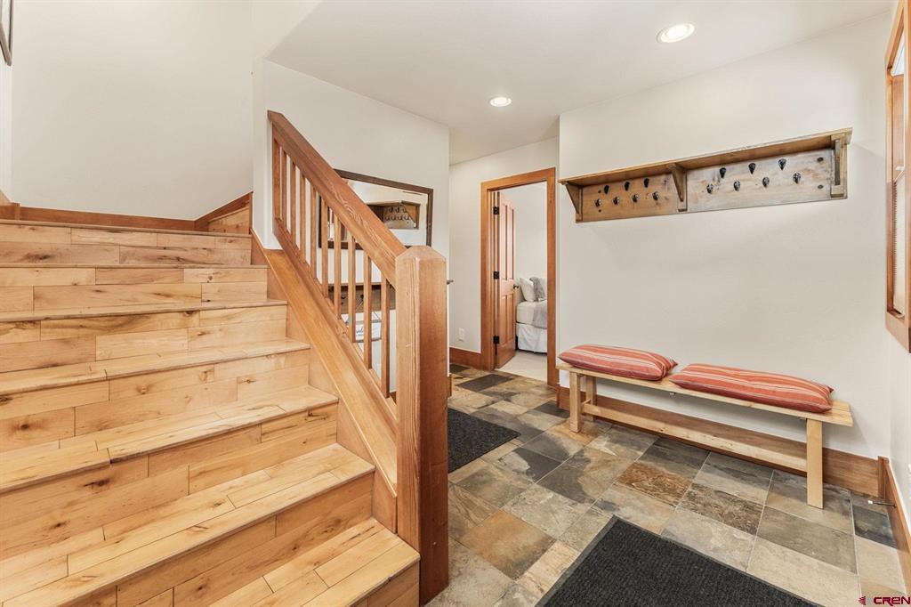 825 Whiterock Avenue Property Photo 28