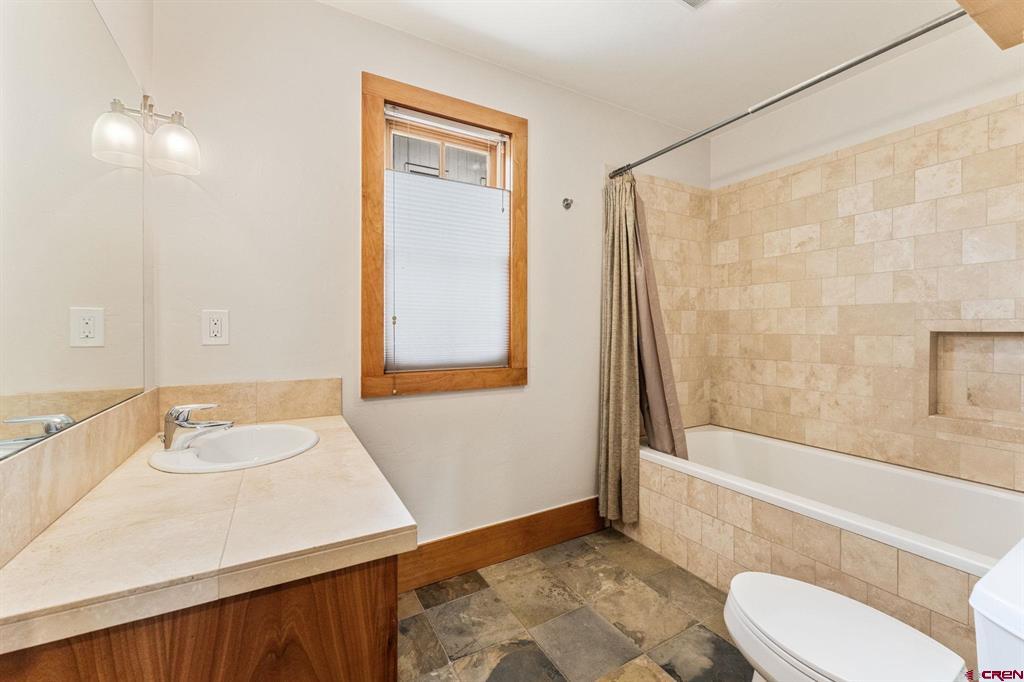825 Whiterock Avenue Property Photo 32