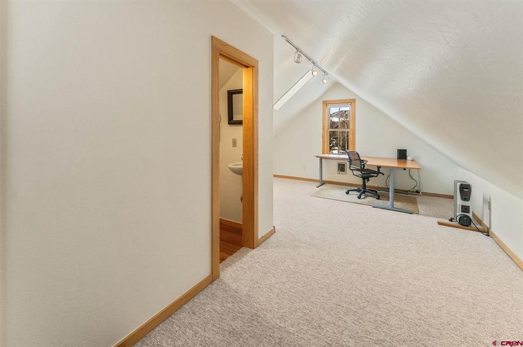 825 Whiterock Avenue Property Photo 38