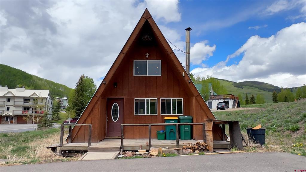 740 Gothic Road Property Photo 1