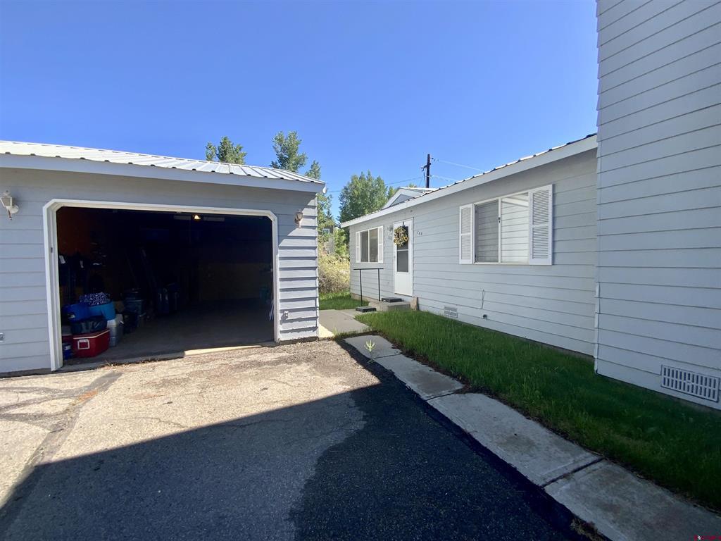 288 S 5th Street Property Photo 4