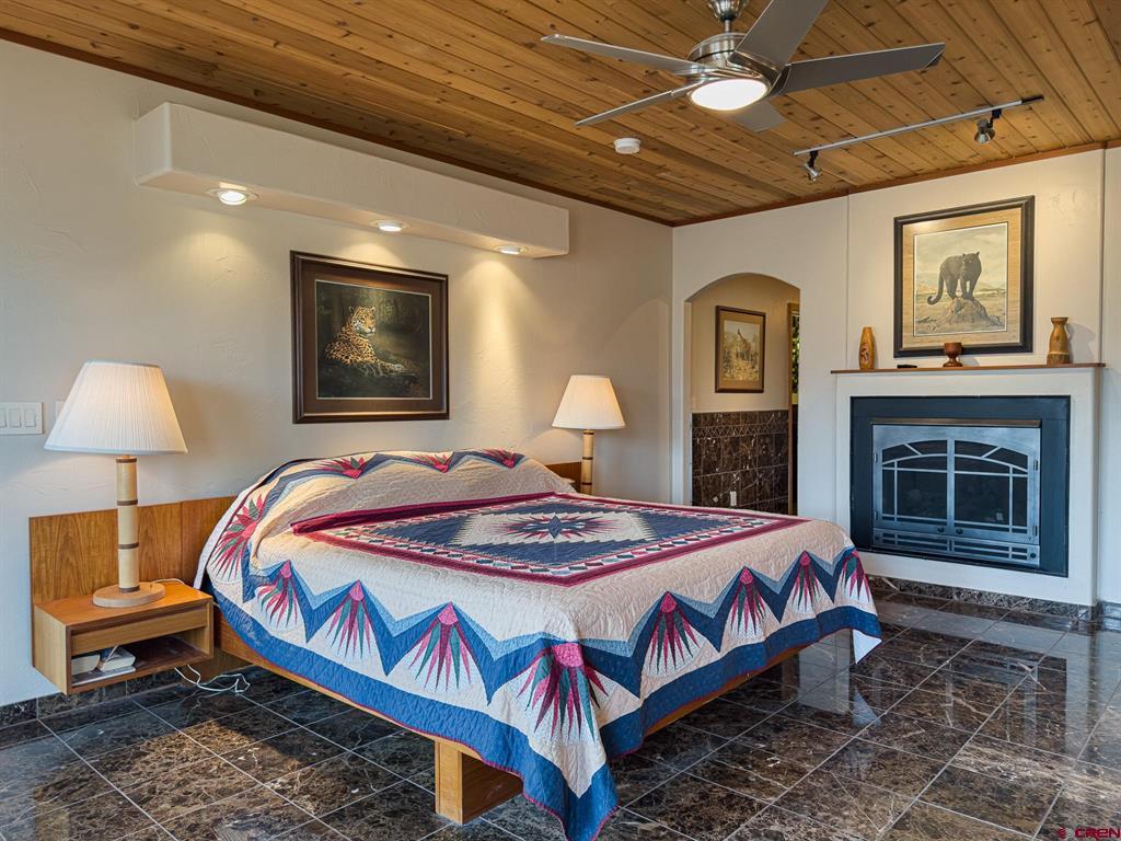 1071 Black Canyon Road Property Photo 13