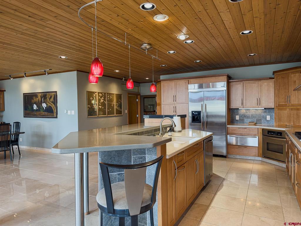 1071 Black Canyon Road Property Photo 14