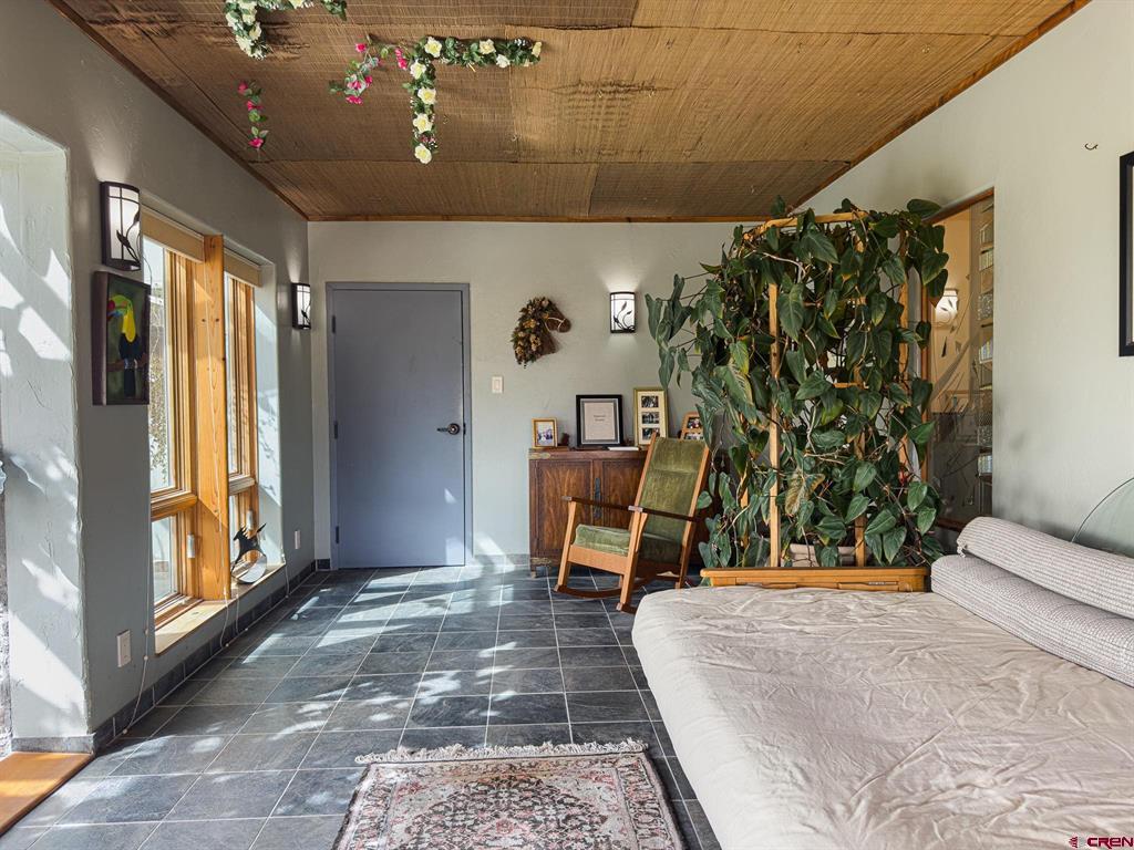 1071 Black Canyon Road Property Photo 16