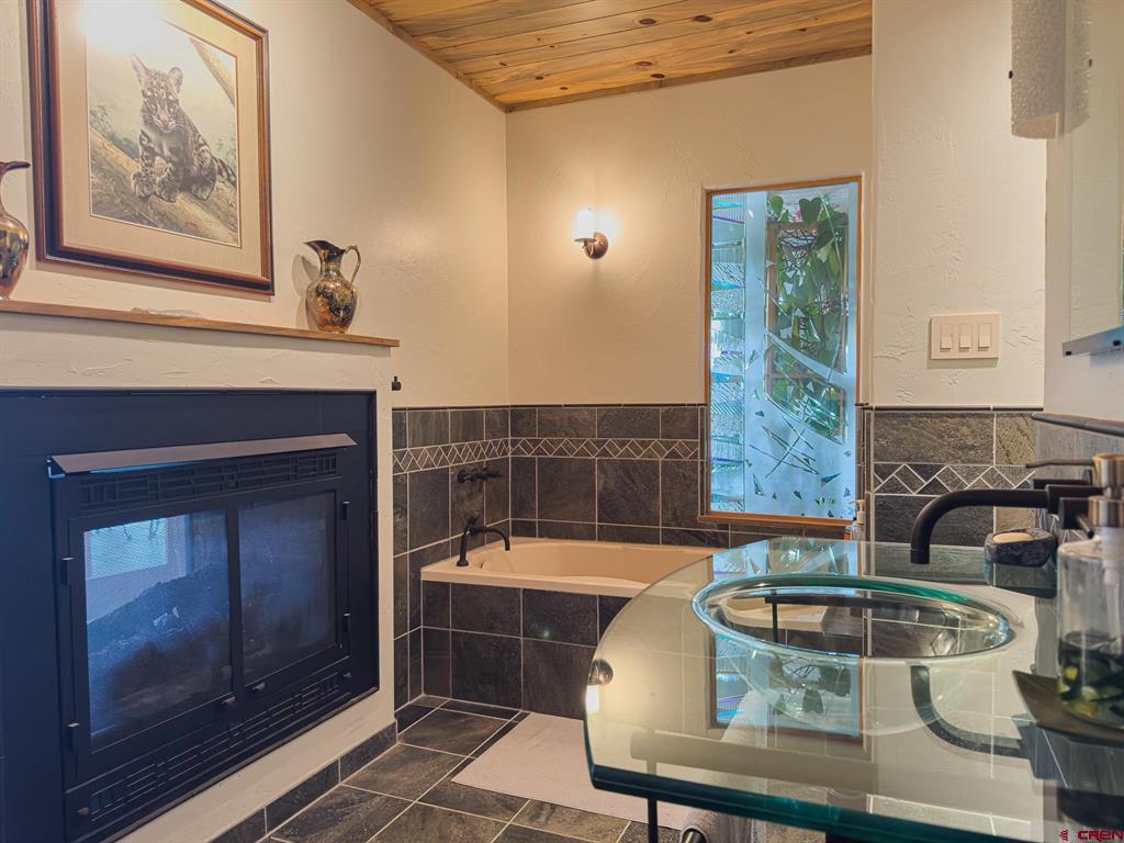 1071 Black Canyon Road Property Photo 17