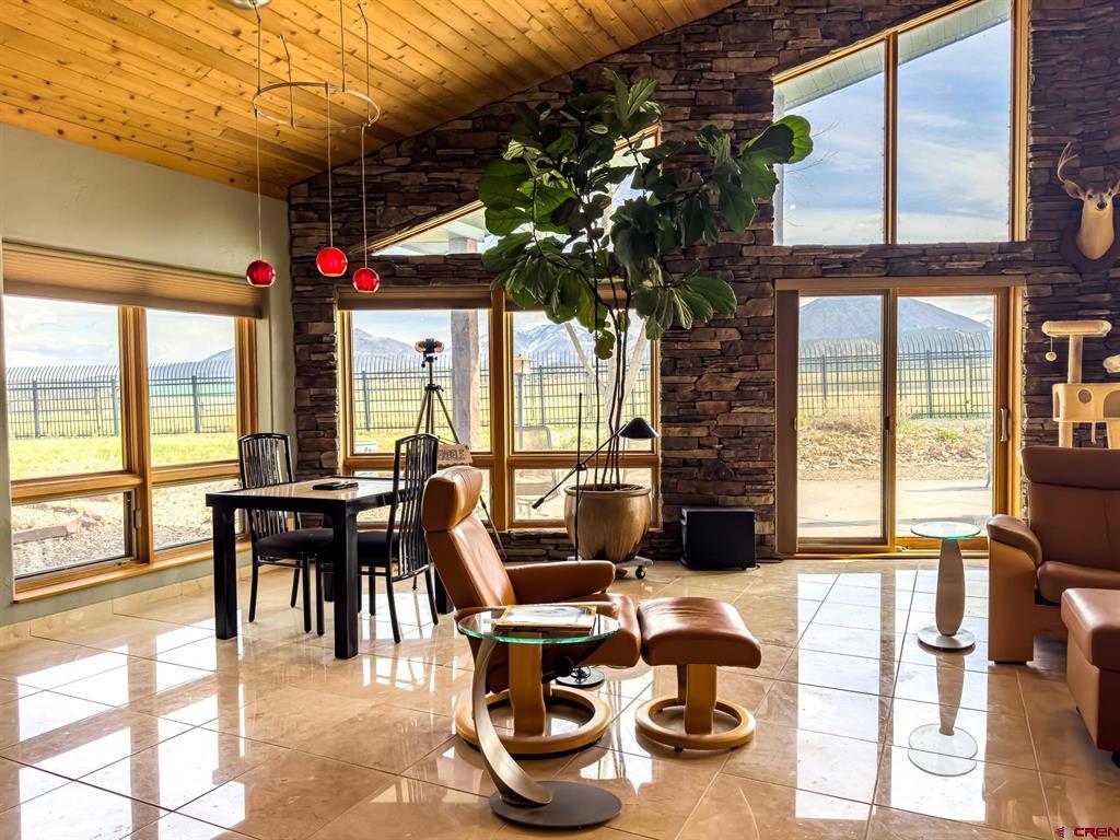 1071 Black Canyon Road Property Photo 18