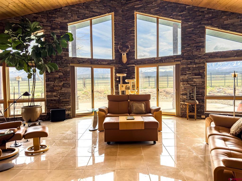 1071 Black Canyon Road Property Photo 19