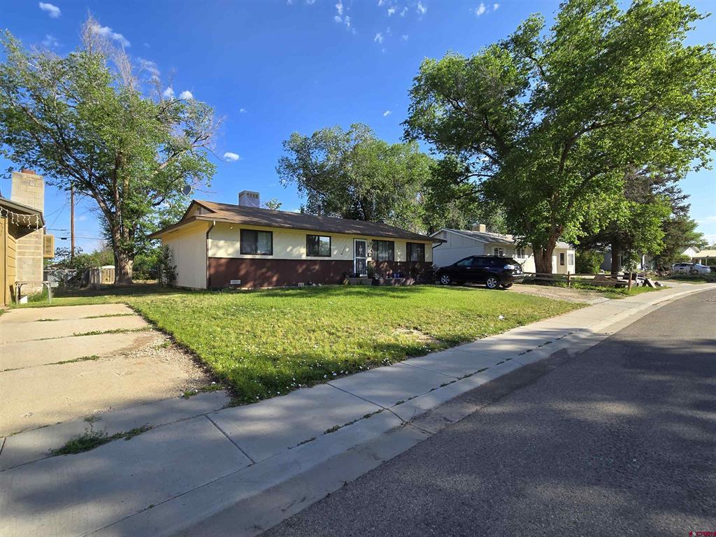 914 Brookside Drive Property Photo 19