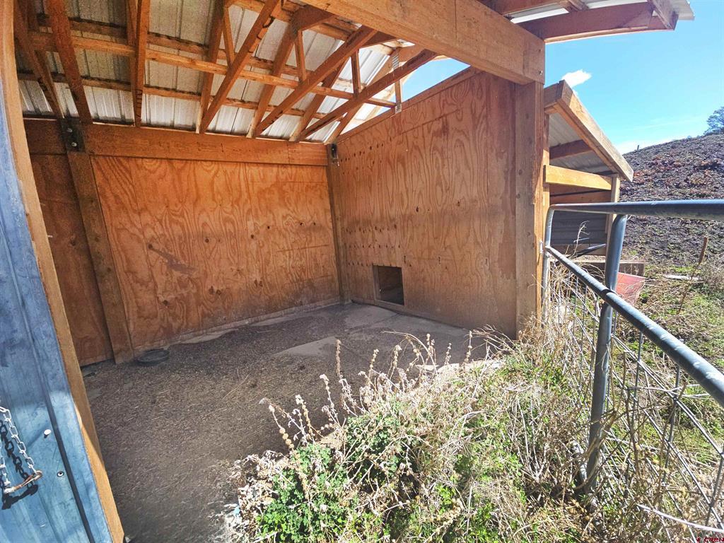 736 Hurt Drive Property Photo 16