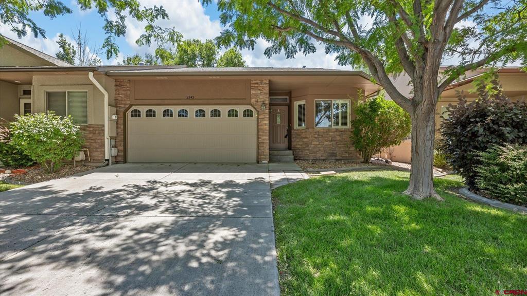 825393 Property Photo 1