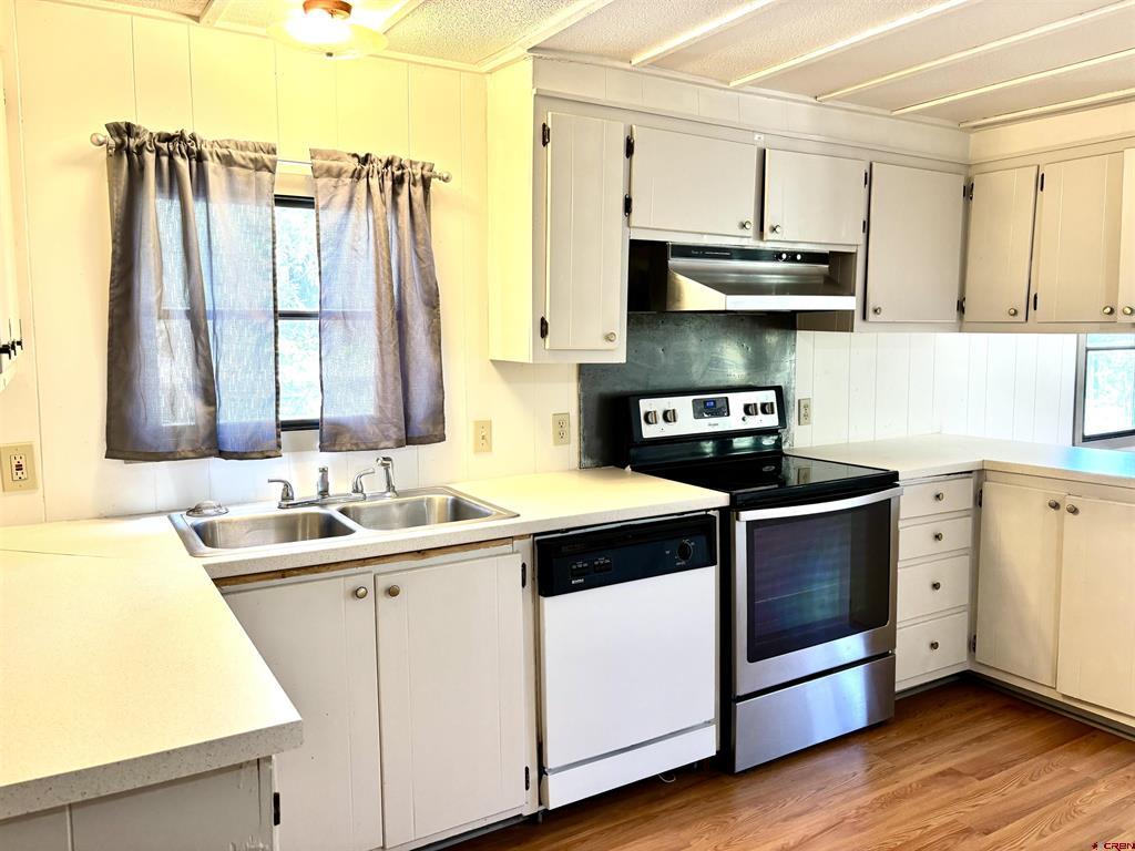 295 Woodcrest Drive Property Photo 9