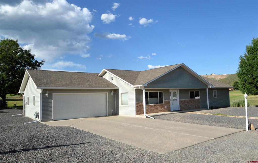 404 Se Birdie Circle Property Photo 1
