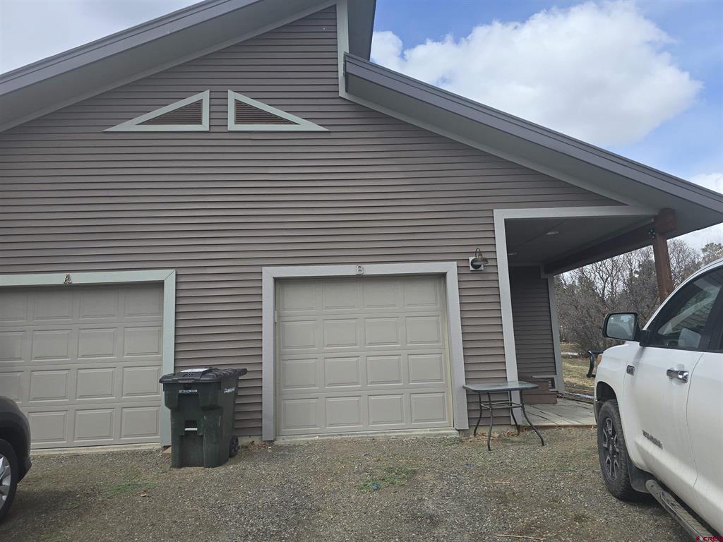 558 E Golf Place